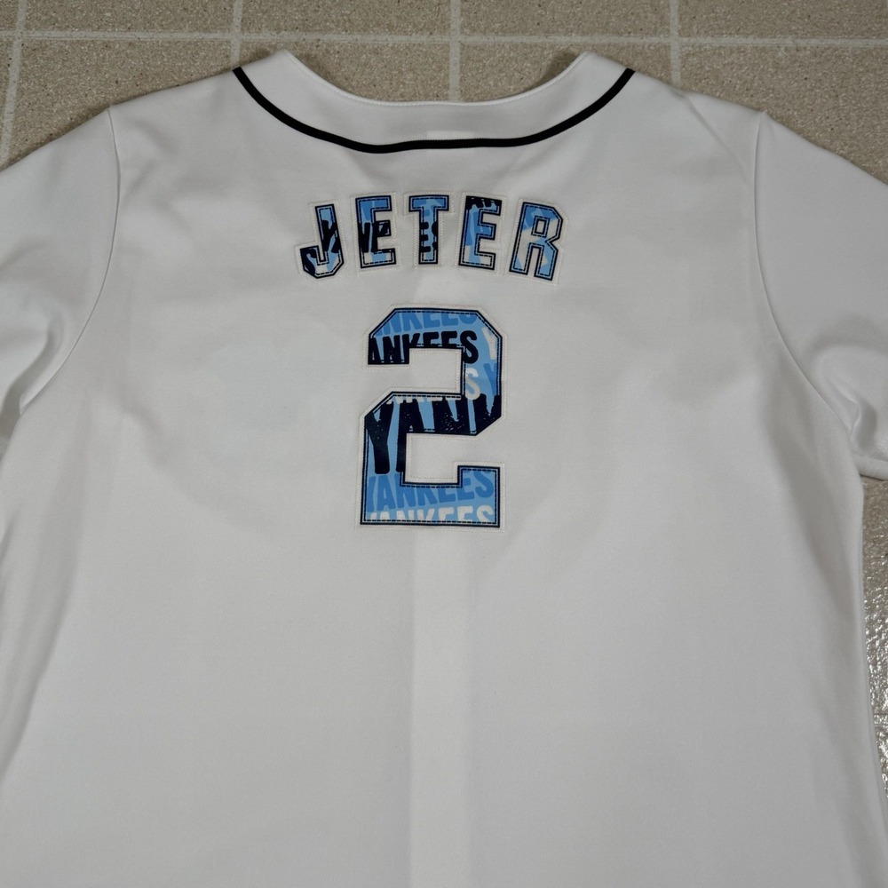 Vintage Majestic Women's Derek Jeter New York Yankees Camo Lettering Jersey XL - Picture 4 of 11
